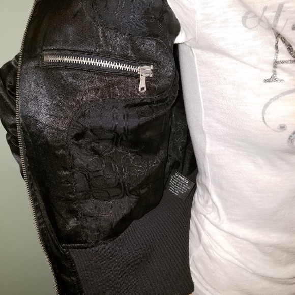 *SOLD* EXPRESS Women’s Down Puffer Jacket Black - Picture 5 of 8